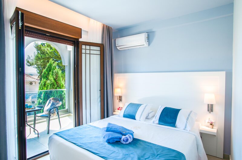 Acrotel Lily Ann Village 40
