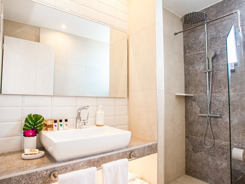 Acrotel Lily Ann Village 24