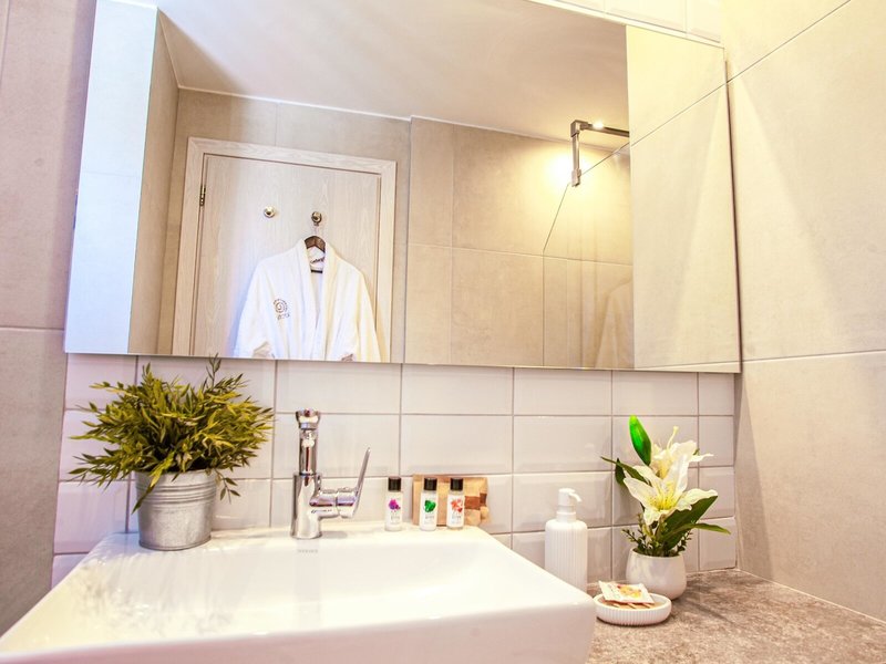 Acrotel Lily Ann Village 32