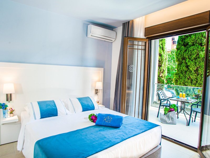 Acrotel Lily Ann Village 33