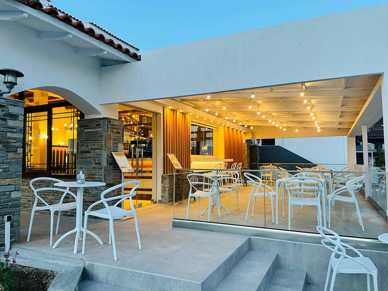 Acrotel Lily Ann Village 12