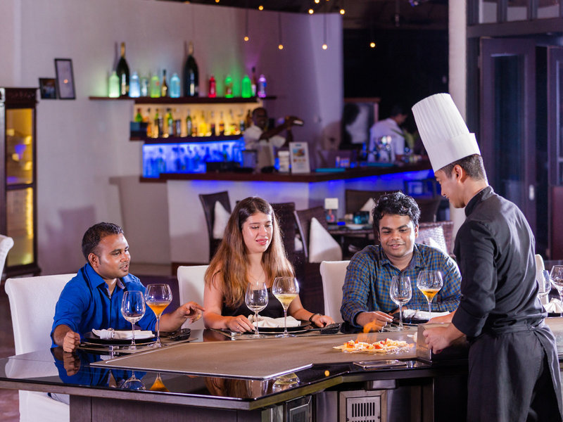 Lily Beach Resort & Spa Huvahendhoo 21