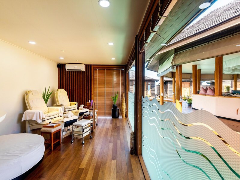 Lily Beach Resort & Spa Huvahendhoo 49