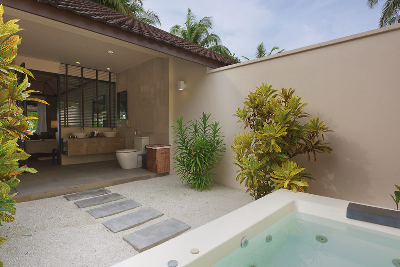 Lily Beach Resort & Spa 6