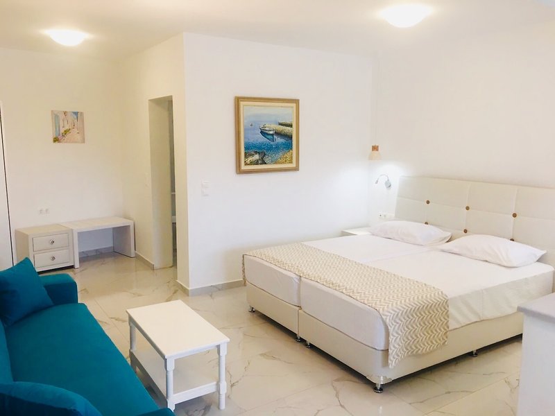 Limnionas Bay Village 11