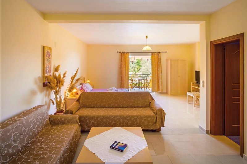 Limnionas Bay Village 11