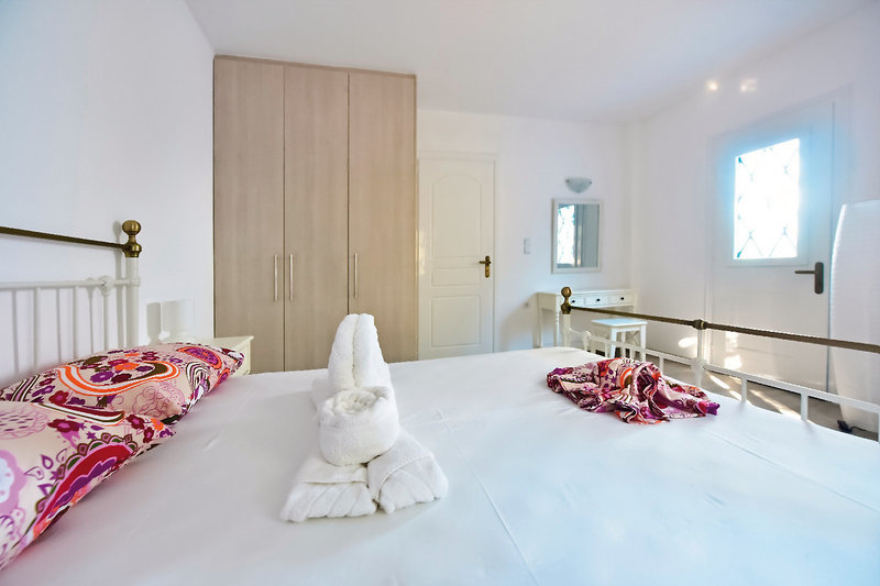 Limnionas Bay Village 13