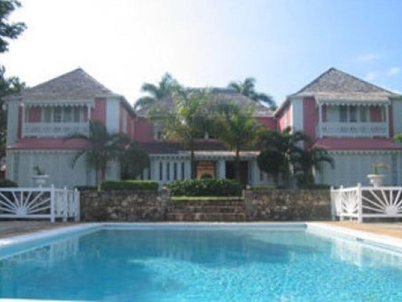 Sunflower Resort & Villas 5