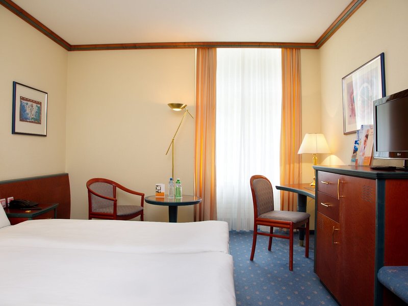 Thermalhotels & Walliser Alpentherme Leukerbad 43