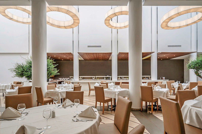 COOEE Lindos Royal 36