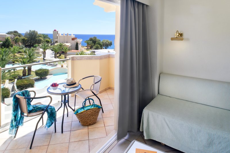 COOEE Lindos Royal 28