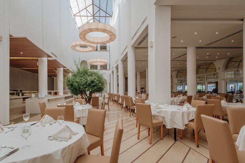 COOEE Lindos Royal 37