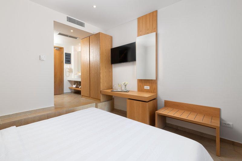 COOEE Lindos Royal 48
