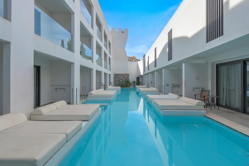 COOEE Lindos Royal 66