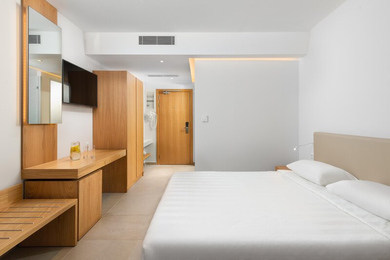 COOEE Lindos Royal 67