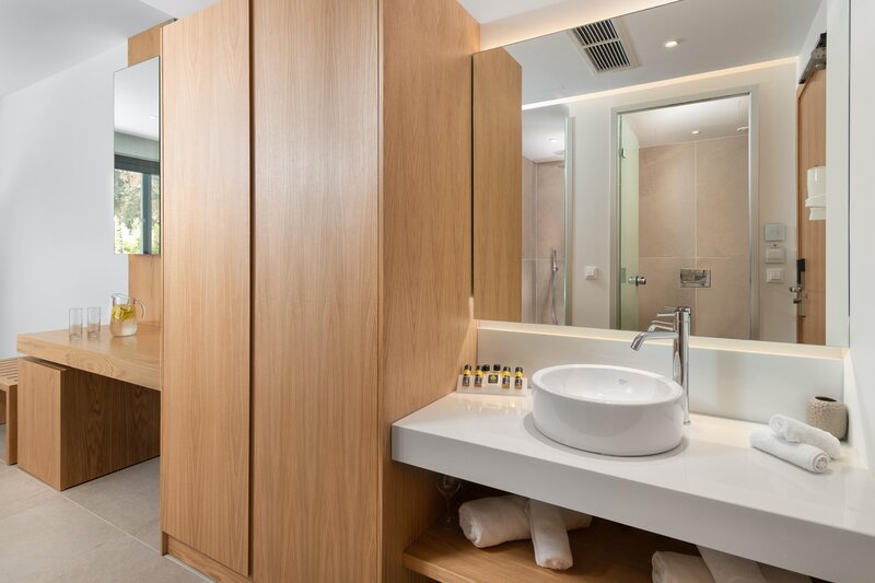 COOEE Lindos Royal 68