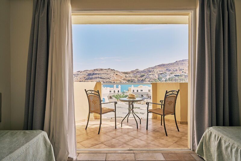 COOEE Lindos Royal 76