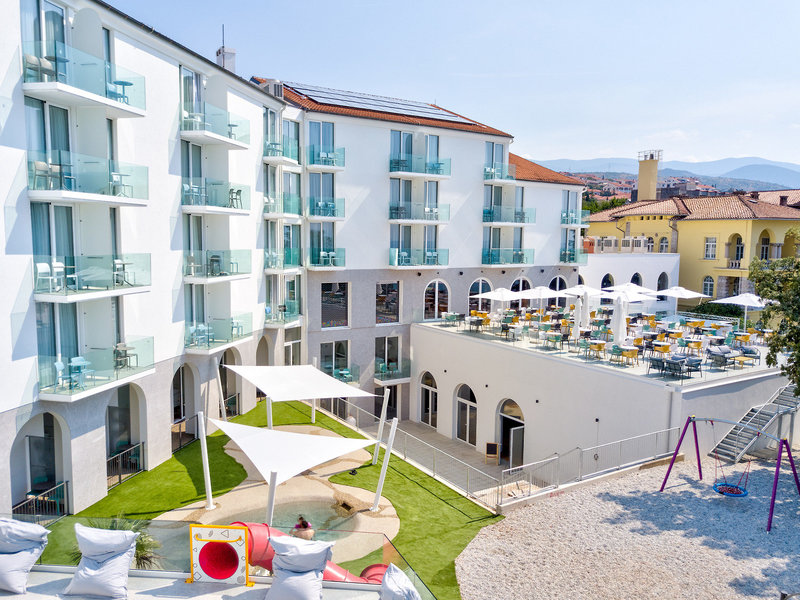 TUI best Family Hotel Lisanj 8 - Outdoor Pool