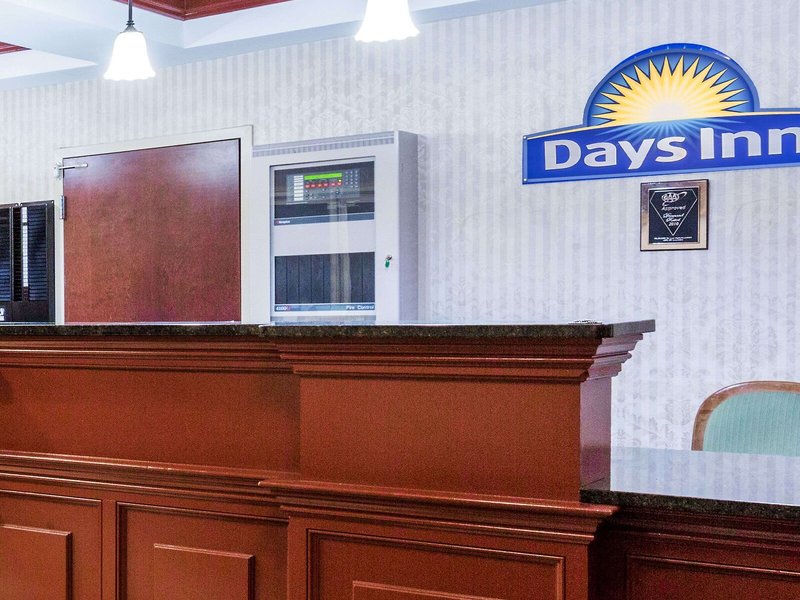 Days Inn by Wyndham Budd Lake 5