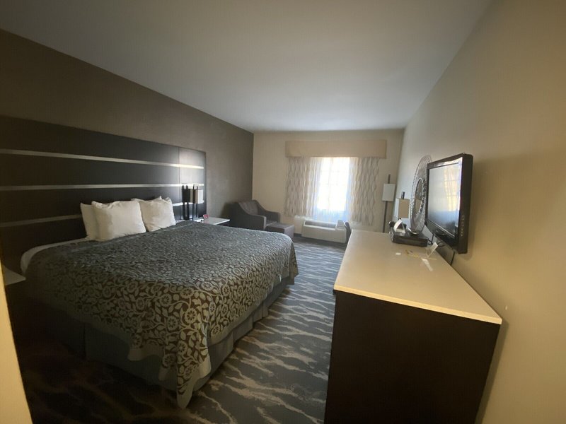 Days Inn by Wyndham Budd Lake 10
