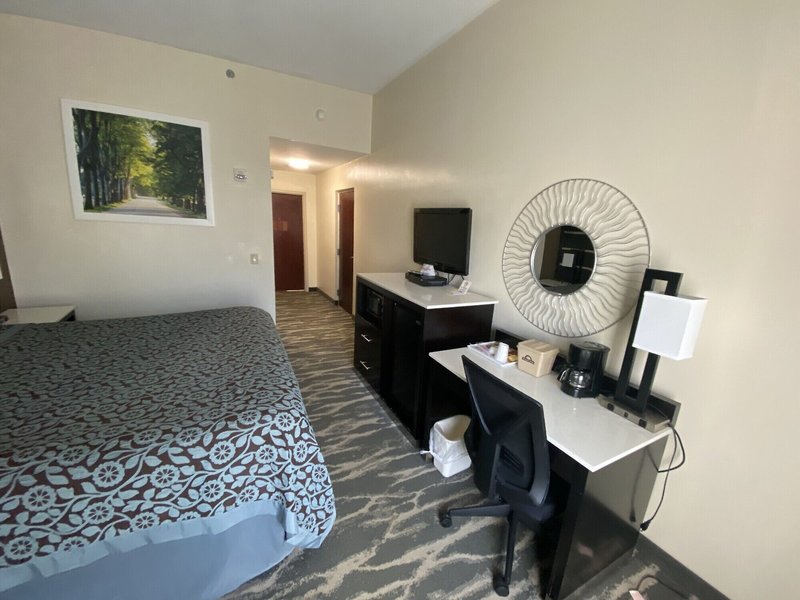Days Inn by Wyndham Budd Lake 13