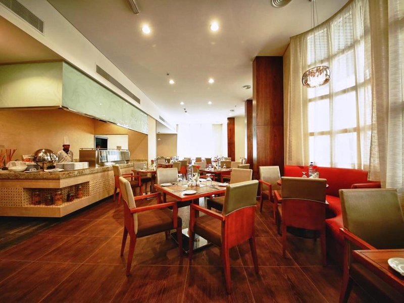 Lavender Hotel By Gloria Hotels and Resorts 11