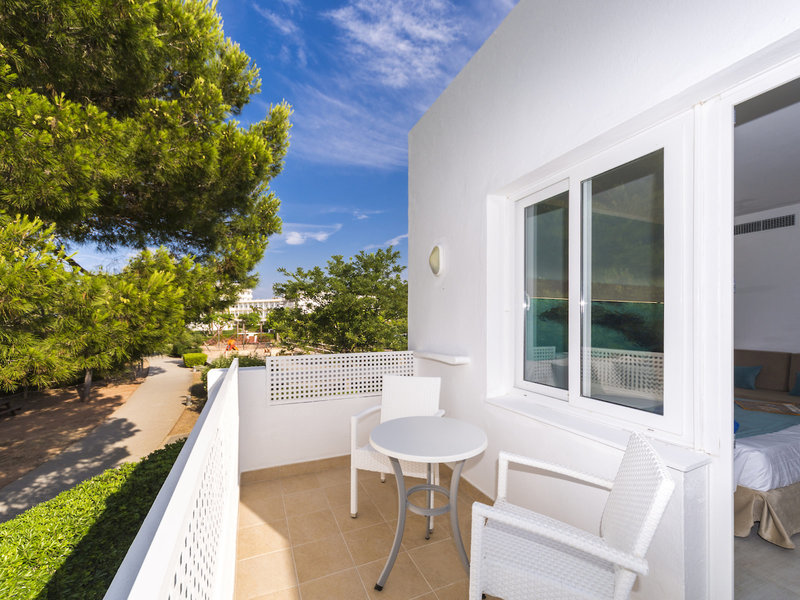 Globales Lord Nelson 35