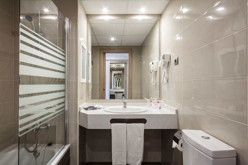Best Los Angeles 17 - Bathroom Example