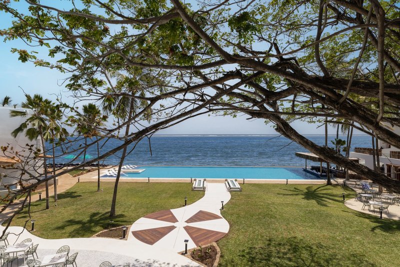 Bamburi Beach Hotel 10