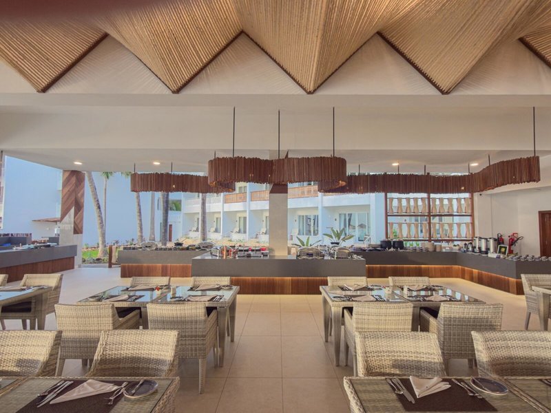 Bamburi Beach 21 - Bar