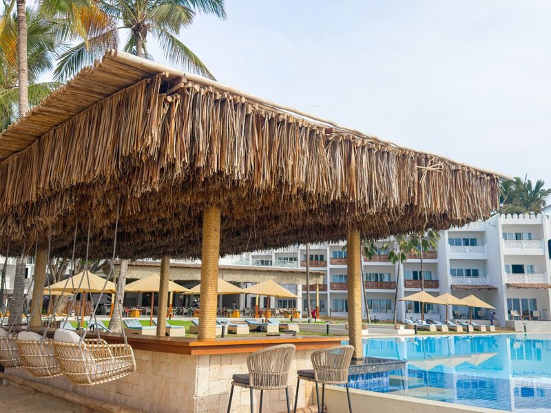 Bamburi Beach 38 - Bar