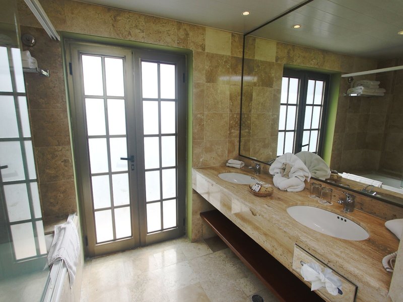 Los Itzaes Hotel 26