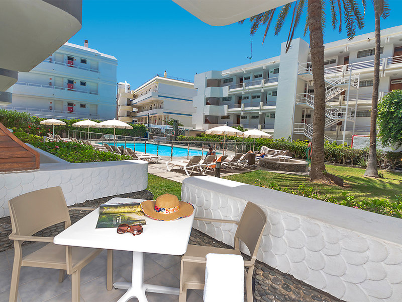 Apartamentos Los Mariachis 3