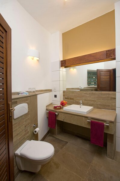 Severin Sea Lodge 24
