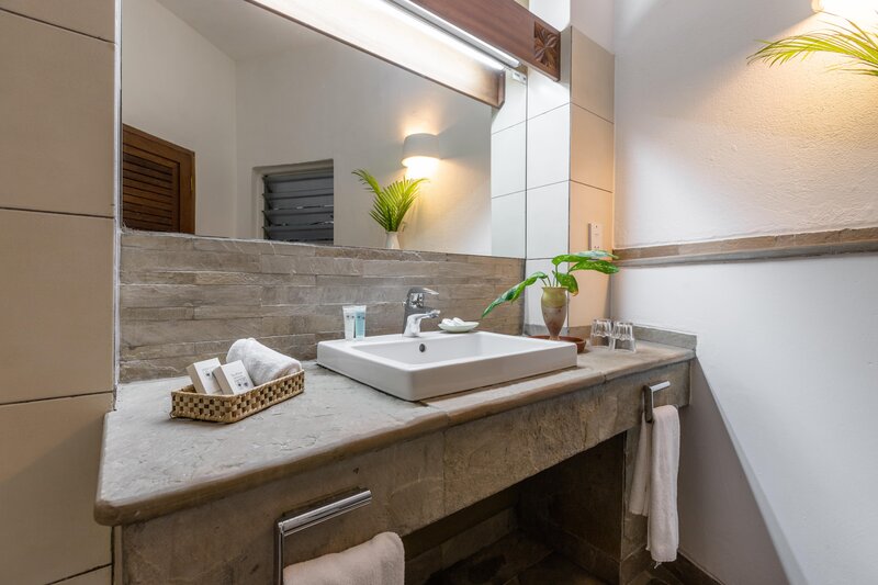 Severin Sea Lodge 45