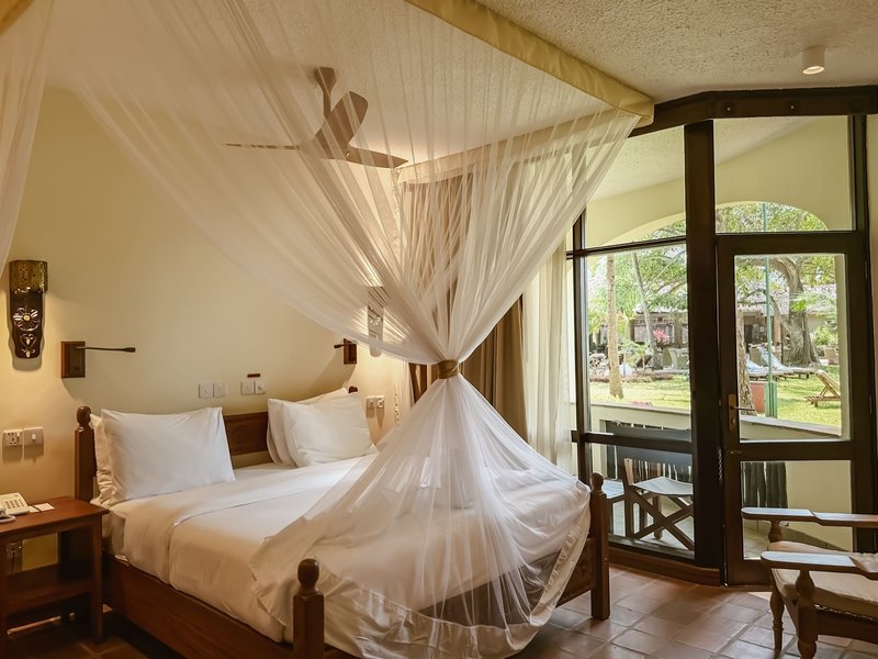 Severin Sea Lodge 24 - Room Example