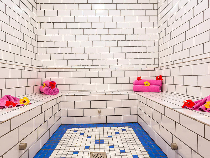 Travellers Beach Hotel & Club  24