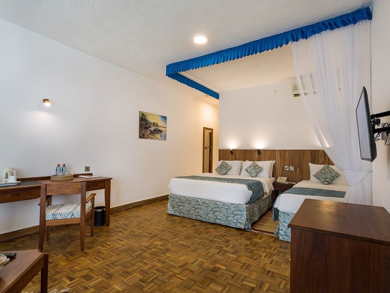 Travellers Beach Hotel & Club 45