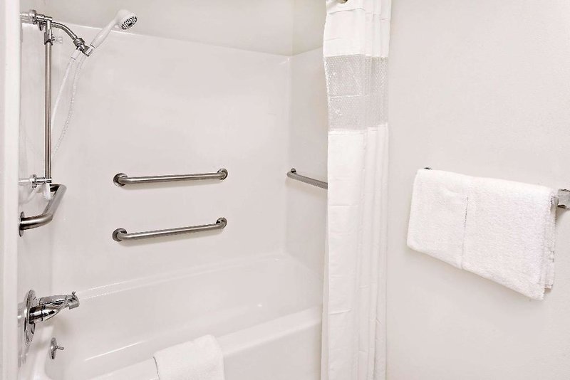 Baymont Inn & Suites St. Joseph Stevensville 2