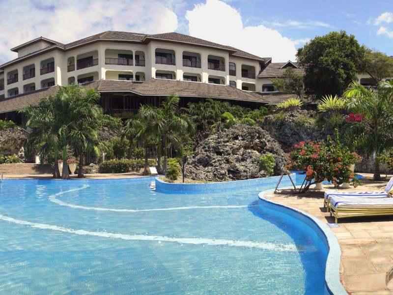 Diani Reef Beach Resort & Spa 2