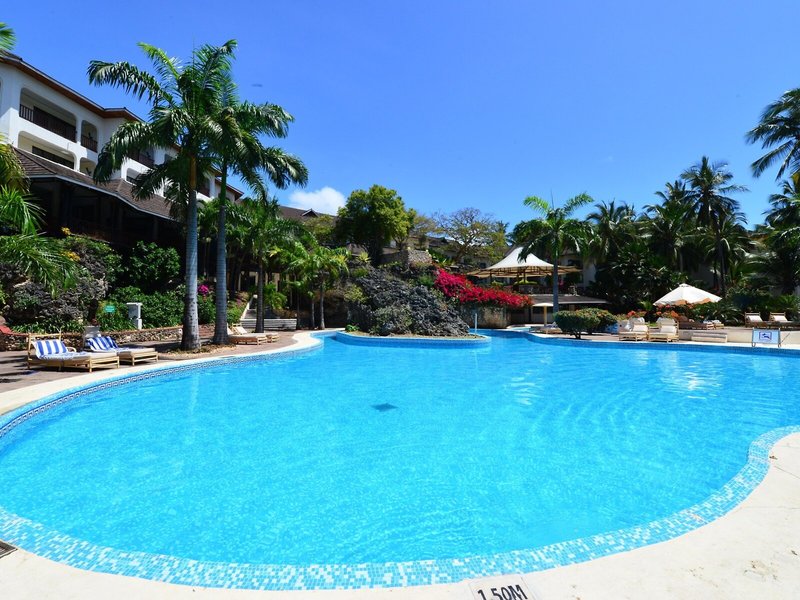 Diani Reef Beach Resort & Spa 8