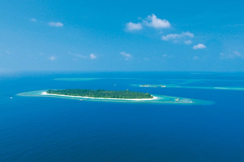 Royal Island Resort & Spa 10