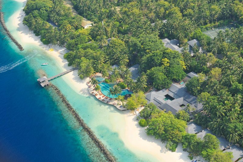 Royal Island Resort & Spa 12