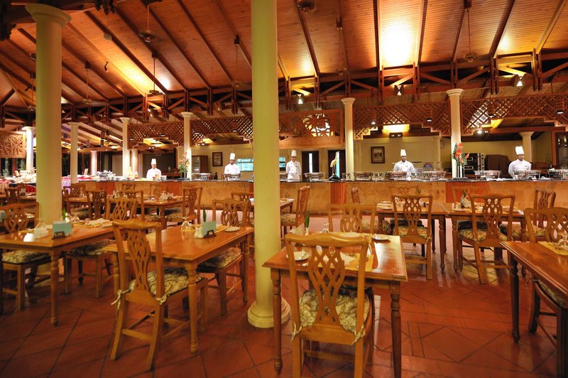Royal Island Resort & Spa 16