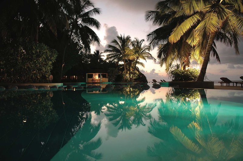 Royal Island Resort & Spa 20