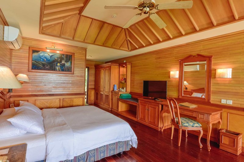 Royal Island Resort & Spa 24
