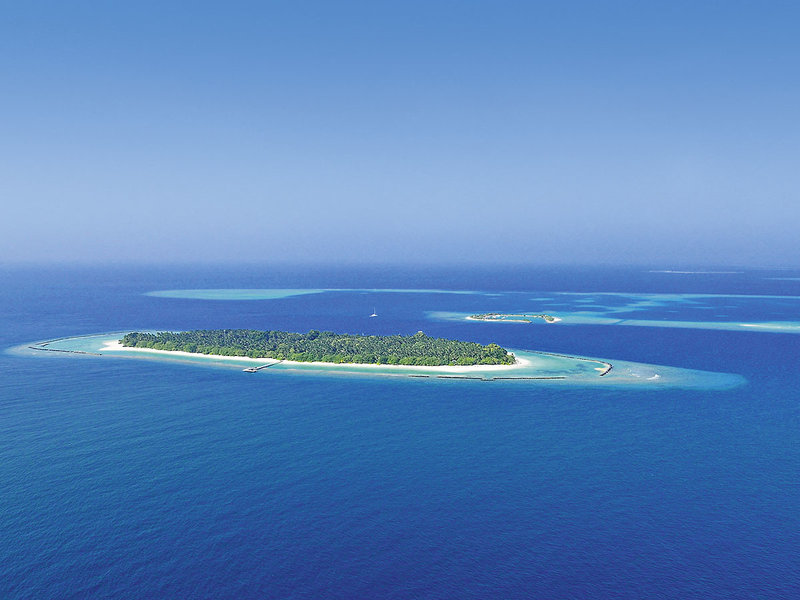 Royal Island Resort & Spa 9