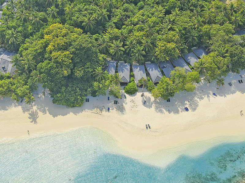Royal Island Resort & Spa 10