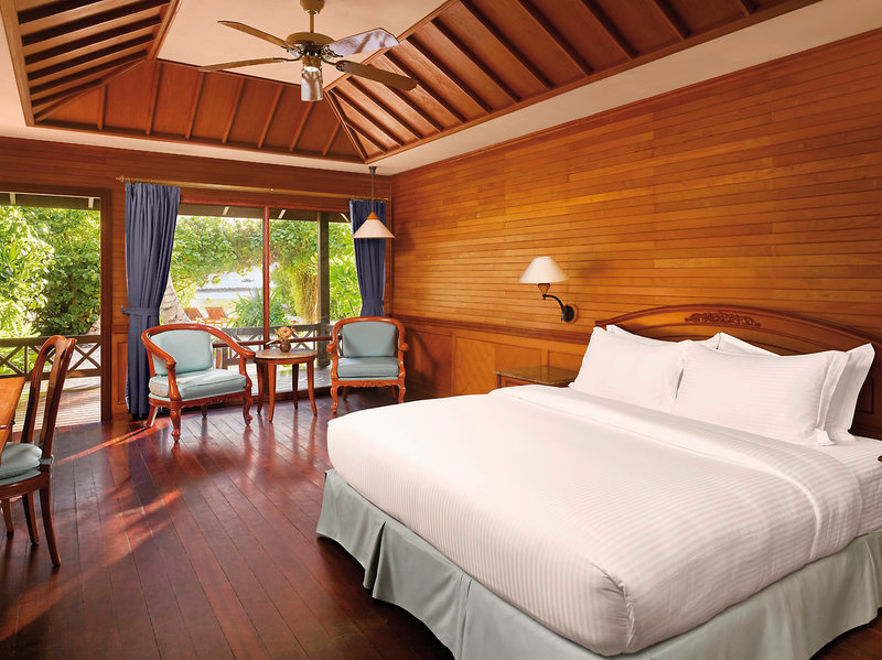 Royal Island Resort & Spa 9