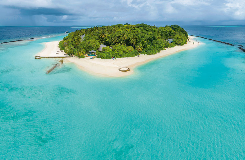 Royal Island Resort & Spa 32